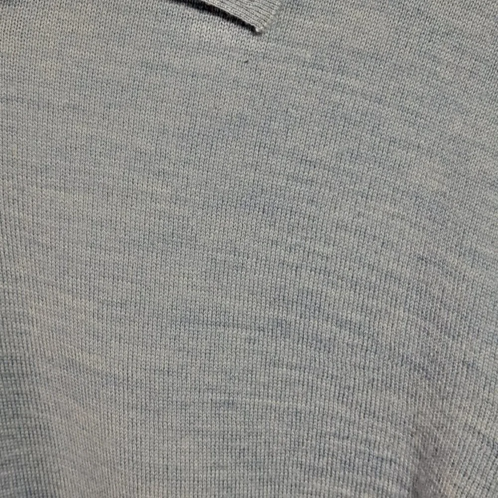Turnbury Men's Size Large Light Blue Henley Sweater Extra Fine Merino Wool EUC